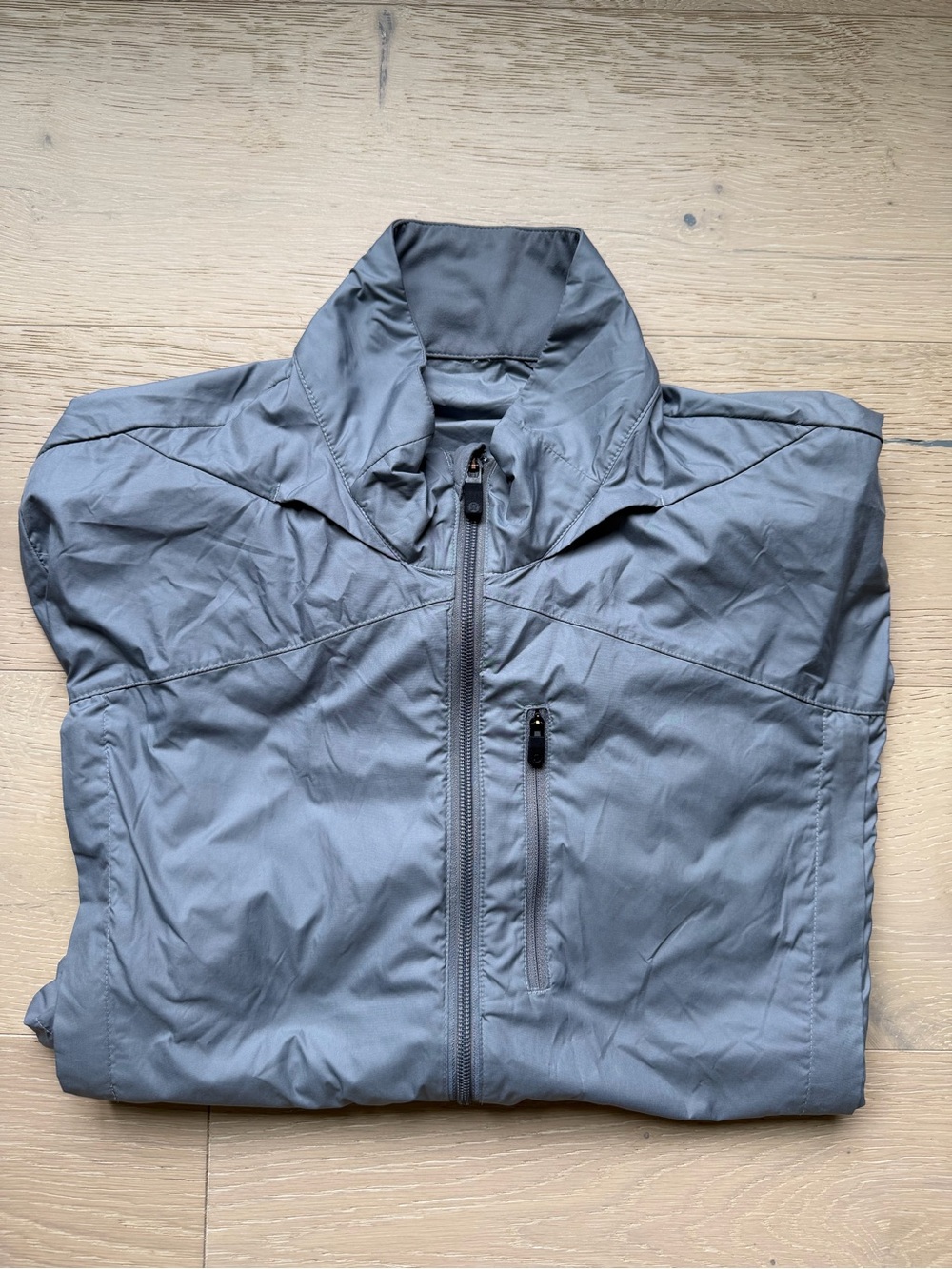 lululemon Men’s Surge Lightweight Running Jacket Gray Reflective